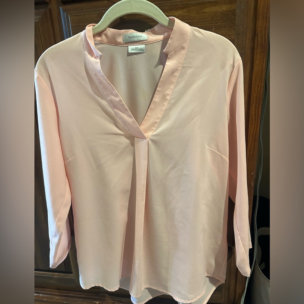 size small pink 3/4 sleeve blouse